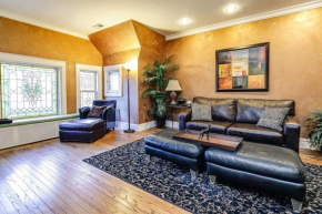 Historic and Unique Brownstone in Gold Coast - Downtown - 3